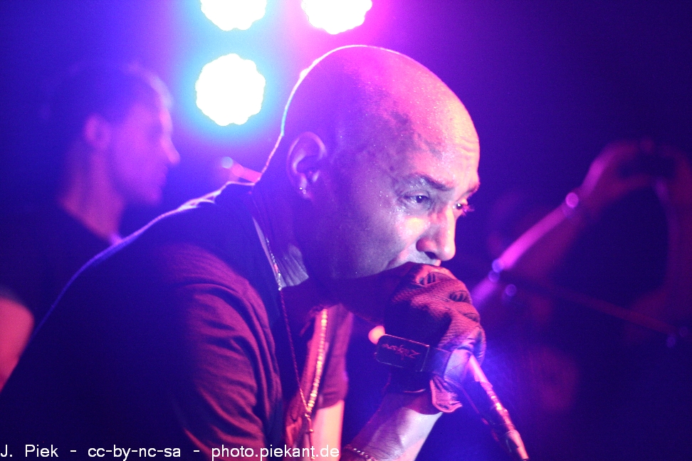 DED02.05.12Cologne low 43