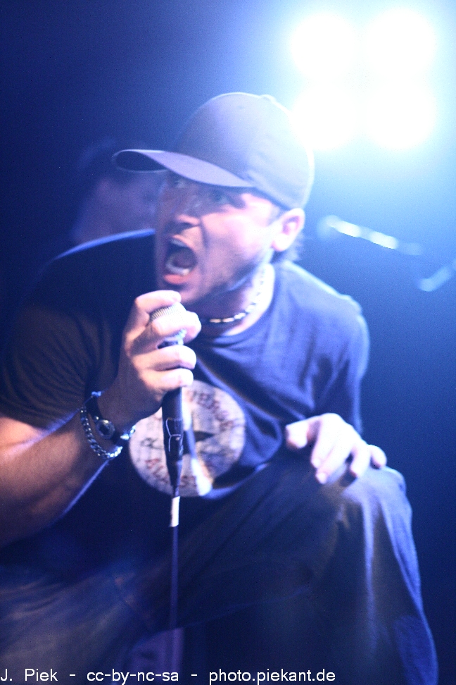 DED02.05.12Cologne low 52