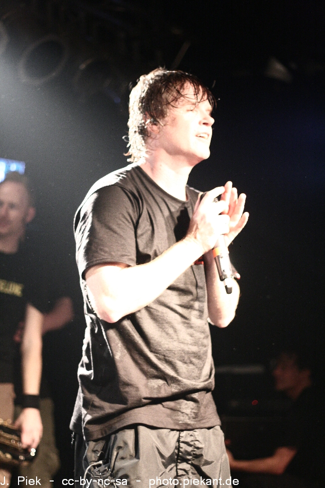 DED02.05.12Cologne low 61