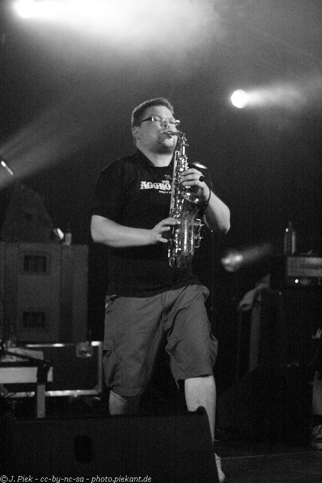 20120908 DEDHalle low 09