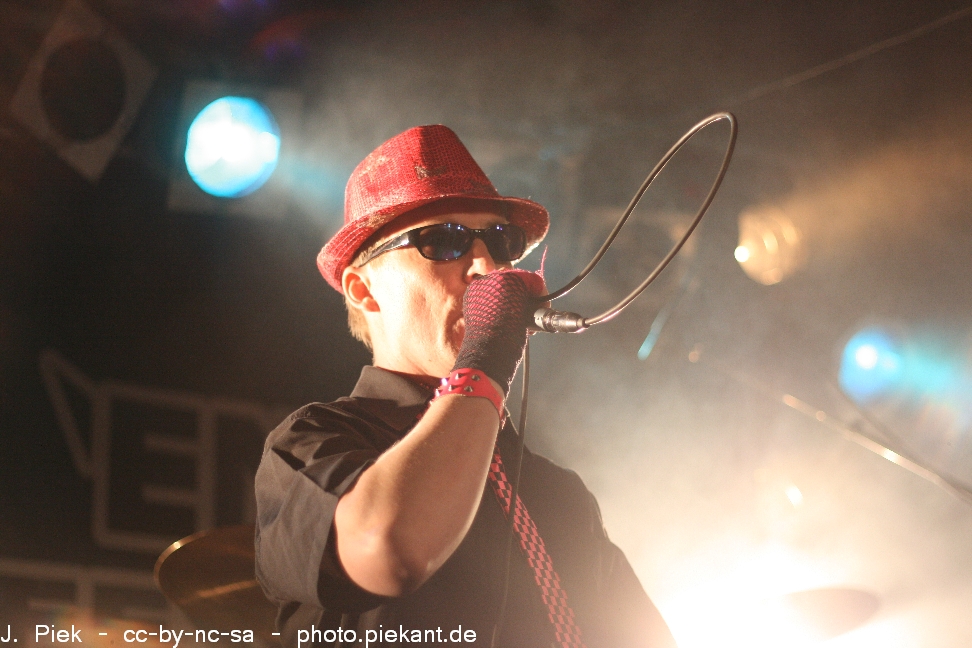 20120616DirtyGlamour low 08