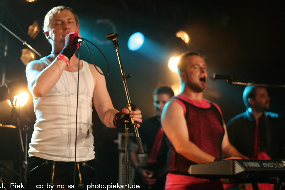 20120616DirtyGlamour low 17