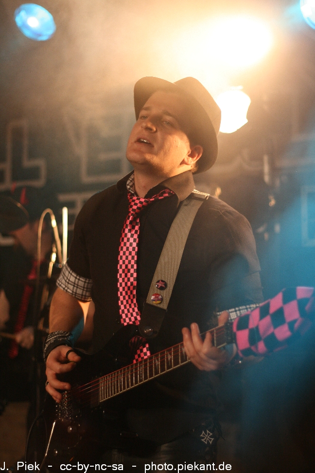 20120616DirtyGlamour low 24