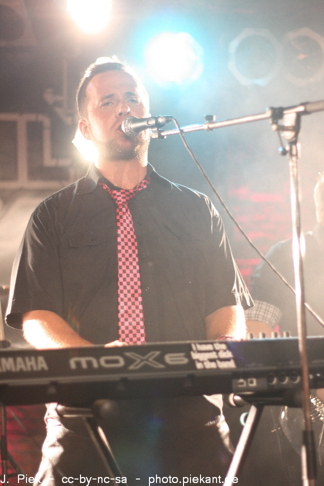 20120616DirtyGlamour low 28