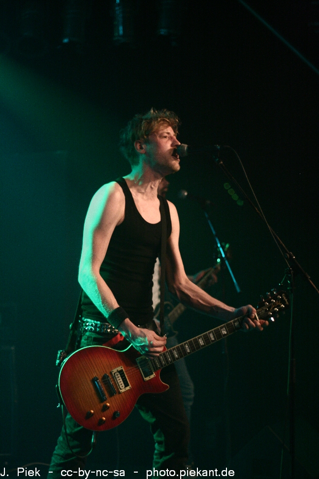 20120430JollyRogerLuenen low 15