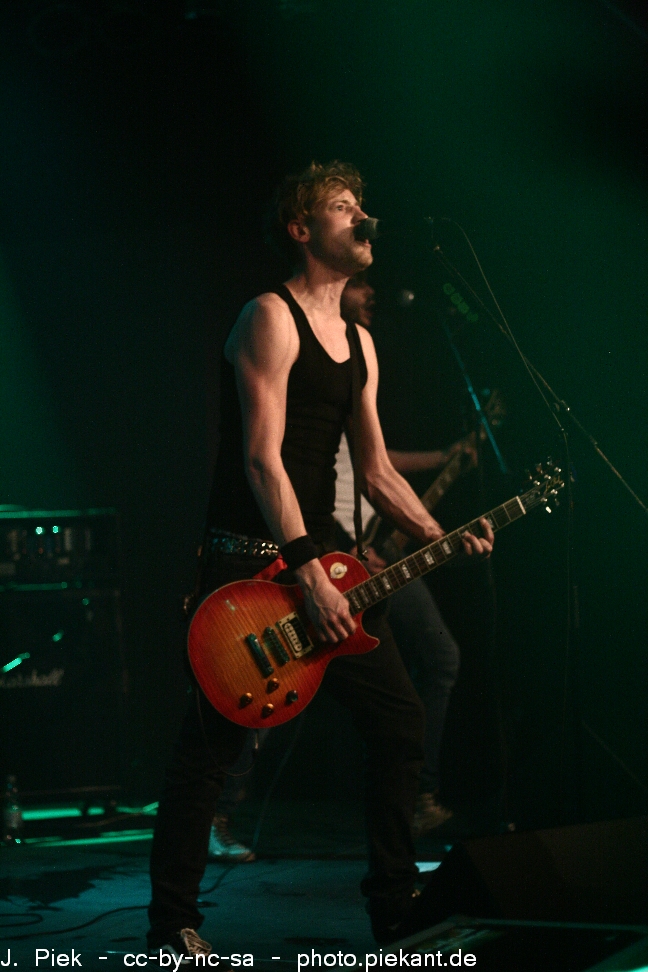 20120430JollyRogerLuenen low 16