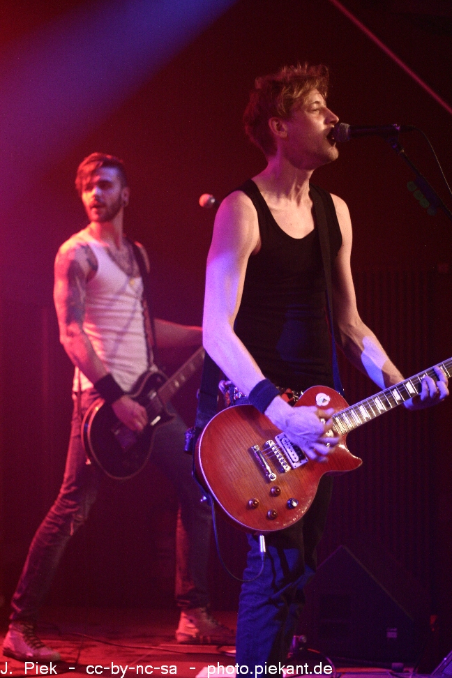 20120430JollyRogerLuenen low 33