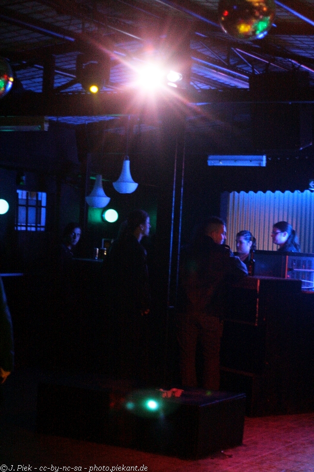 20121110 PhilsToxicMetal low 01