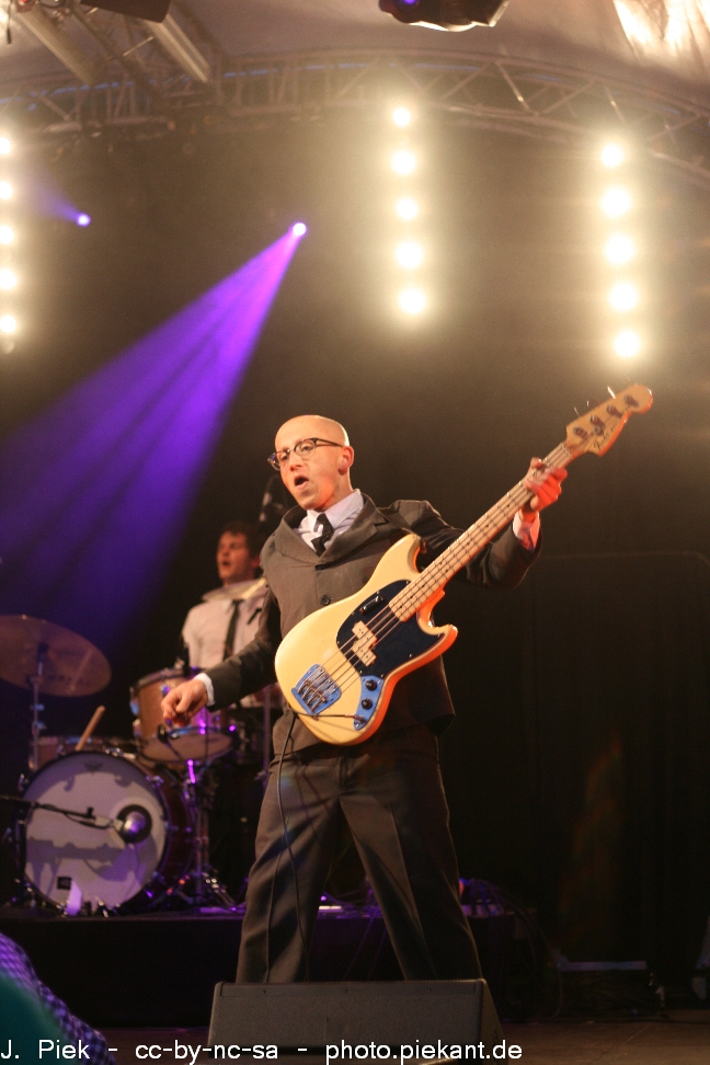 20120707 TheMovement low 25