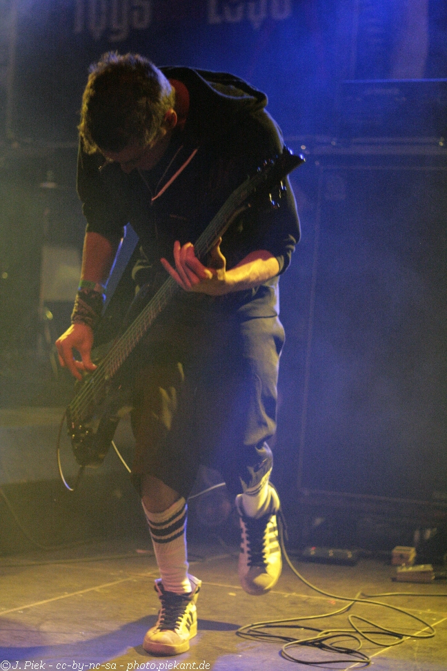 2013 01 12 ToysgetlostMunich low 55