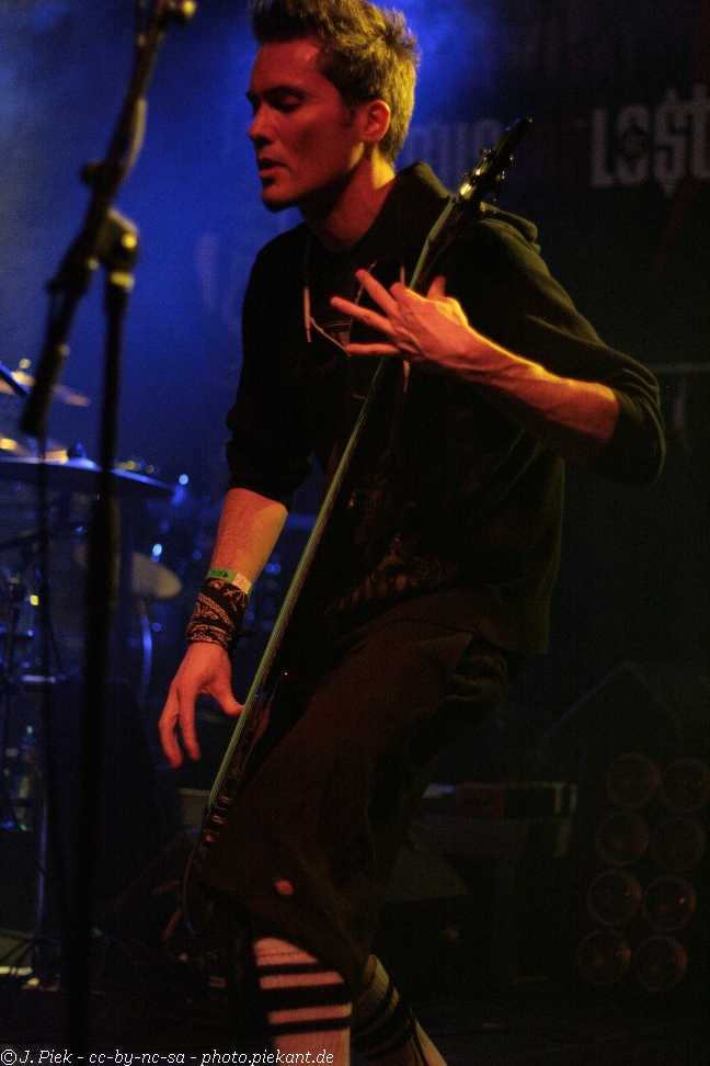 2013 01 12 ToysgetlostMunich low 56